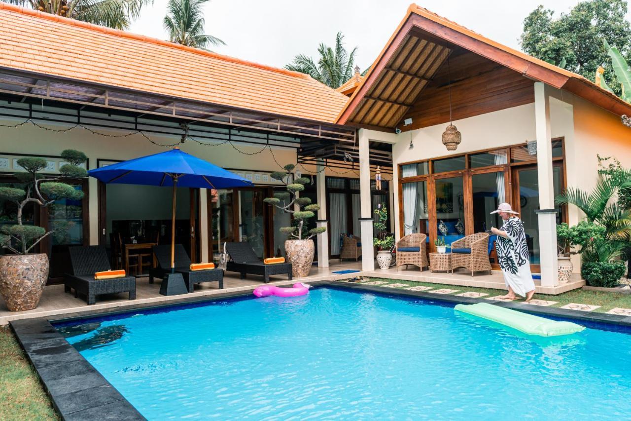 Mias Jungle House Hotel Lovina  Exterior photo